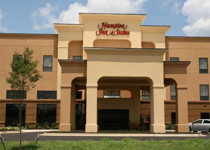 Hampton Inn & Suites West Point