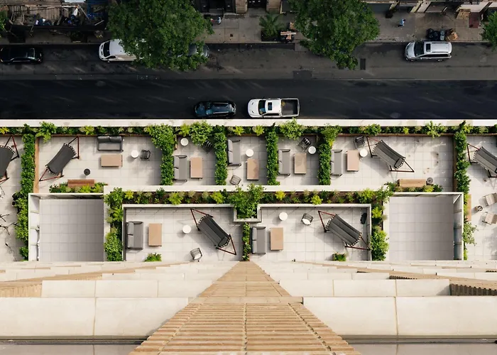 Arlo Midtown